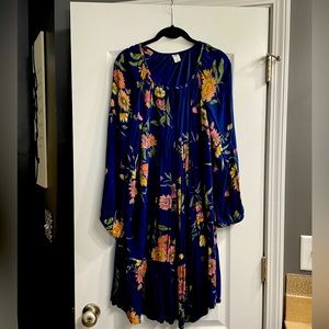 Long sleeve floral dress